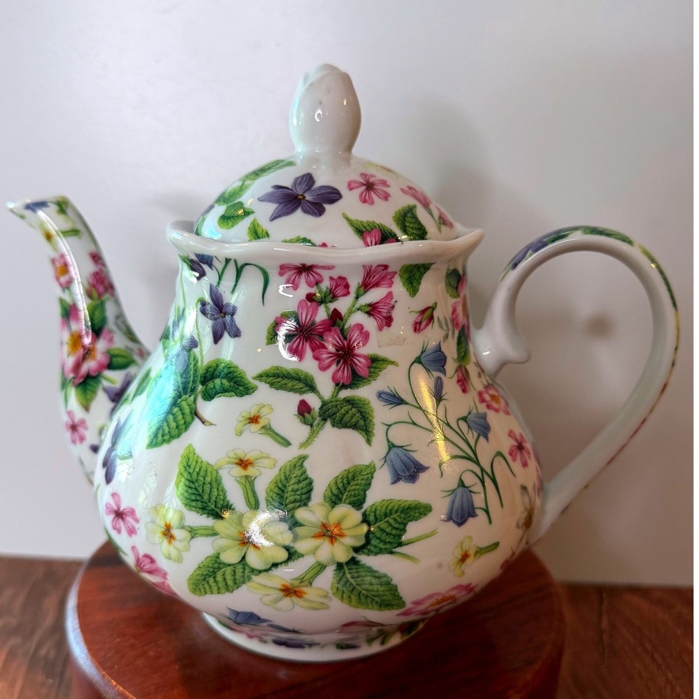 Kent Pottery English Cottage Wildflower Floral Porcelain Teapot